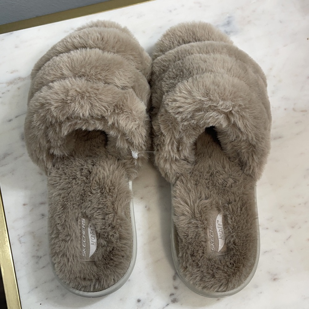 Skechers Archfit Slippers